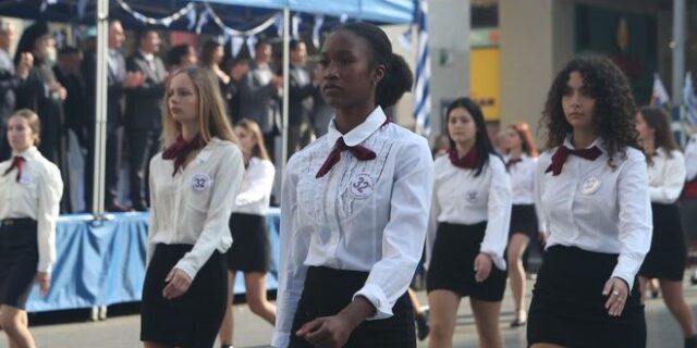 28η Οκτωβρίου: Η μεγάλη μαθητική παρέλαση της Θεσσαλονίκης – Δείτε φωτογραφίες