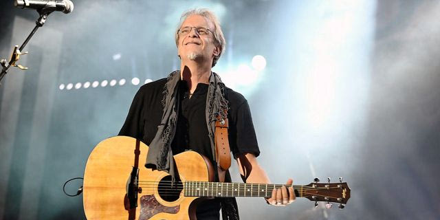 Μίλτος Πασχαλίδης: Πώς ηχογραφήθηκε το τραγούδι “Θα μιλήσουν άλλοι” με Νταλάρα – Παπακωνσταντίνου