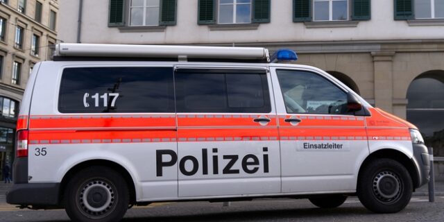 Ελβετία: Μεθυσμένος αστυνομικός άνοιξε πυρ μέσα σε τμήμα – Ένας τραυματίας