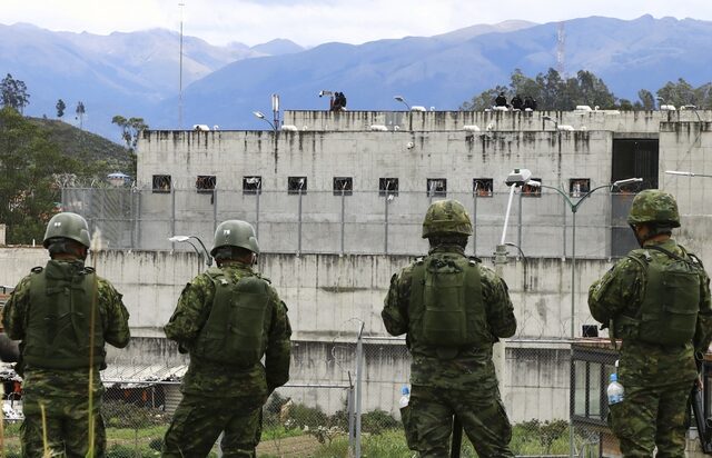 Συγκρούσεις στις φυλακές του Ισημερινού: Τουλάχιστον 15 νεκροί και 21 τραυματίες