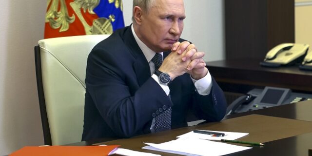 Ο Πούτιν σε “απελπισία” – Οι επόμενες κινήσεις του Ρώσου προέδρου μετά την επιβολή στρατιωτικού νόμου