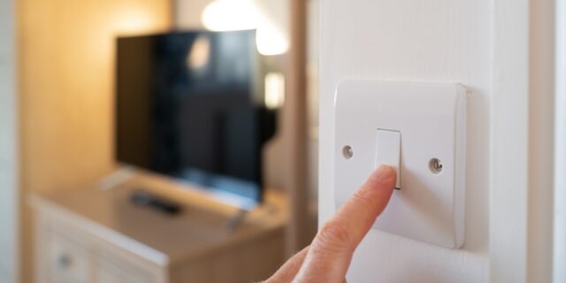 Νυχτερινό ρεύμα: Πότε ξεκινά το χειμερινό ωράριο για το μειωμένο τιμολόγιο