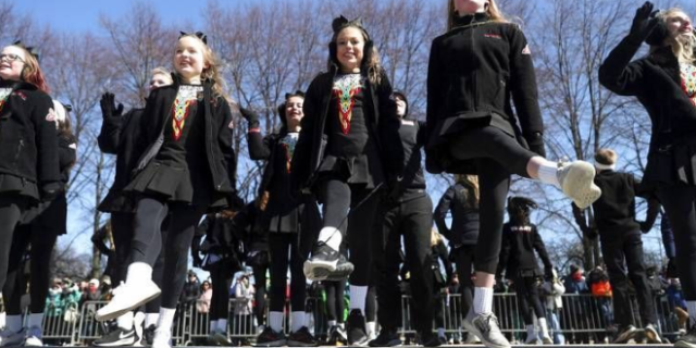 Riverdance: Σκάνδαλο συγκλονίζει τον χώρο του ιρλανδικού παραδοσιακού χορού