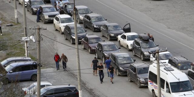 Ρωσία: 700 χιλιάδες άτομα έχουν φύγει απο τη χώρα λόγω επιστράτευσης