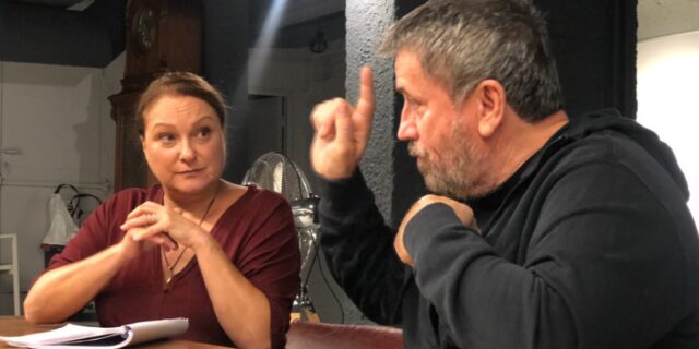 Σπύρος Παπαδόπουλος – Ρένια Λουιζίδου: 30 χρόνια μετά τους θρυλικούς “Απαράδεκτους” και πάλι μαζί