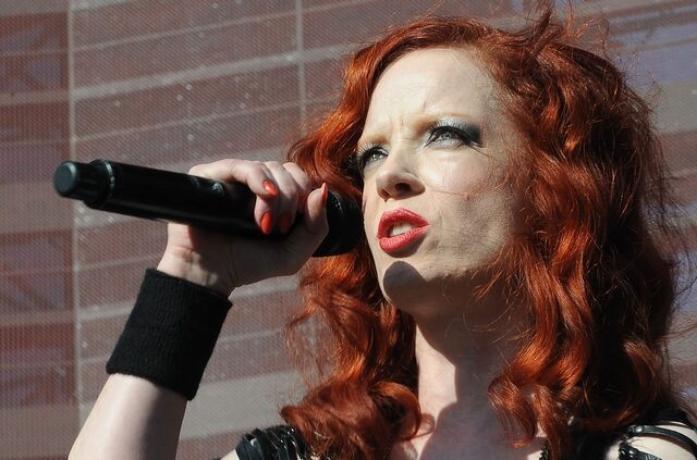 Shirley Manson: Εκδικήθηκε τον άπιστο σύντροφό της με τον πιο αηδιαστικό τρόπο – “Σας το προτείνω”
