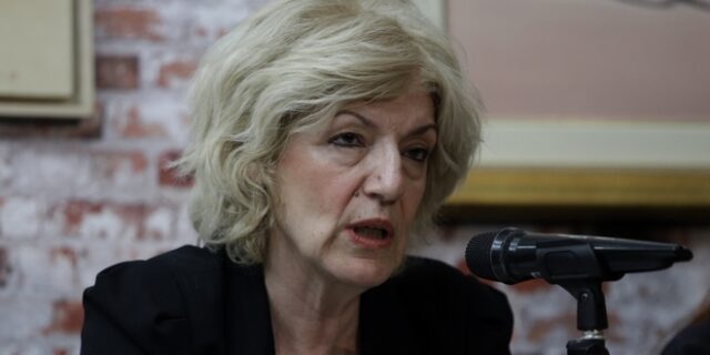 Αναγνωστοπούλου: “Το Υπ. Πολιτισμού κάνει δώρο σε τρεις – τέσσερις μεγάλες επιχειρήσεις τα πνευματικά δικαιώματα”