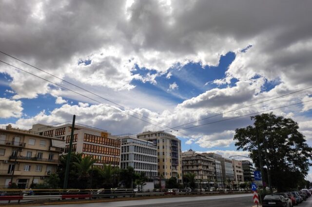 Καιρός: Διατηρείται η αστάθεια την Παρασκευή με σχετικά χαμηλές θερμοκρασίες