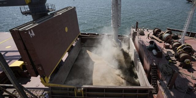 Ρωσία: Πώς η απόσυρσή της από τη συμφωνία για τα σιτηρά επηρεάζει όλο τον πλανήτη