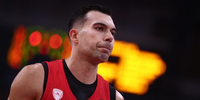 Ολυμπιακός – Μονακό 76-81: Τζέιμς και Οκομπό ανάγκασαν τους Πειραιώτες στην πρώτη φετινή τους ήττα