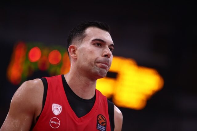 Ολυμπιακός – Μονακό 76-81: Τζέιμς και Οκομπό ανάγκασαν τους Πειραιώτες στην πρώτη φετινή τους ήττα