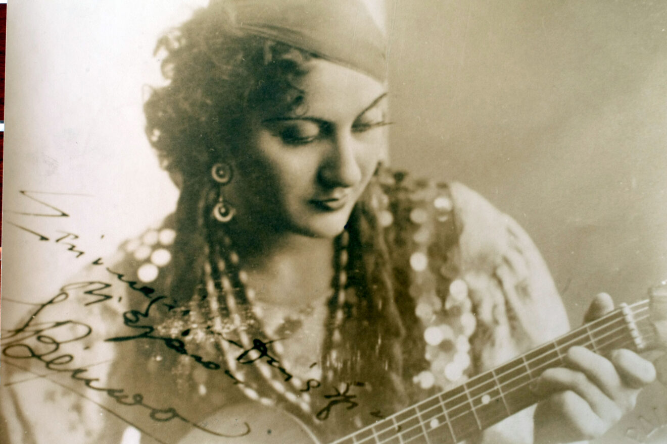 Σοφία Βέμπο: Πώς γράφτηκε το θρυλικό “Παιδιά της Ελλάδος παιδιά” και ένας έρωτας στο έπος του ’40