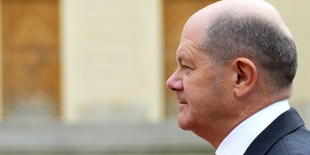 Γερμανία: “Ψαλίδισε” το εύρος της συμφωνίας με την Cosco o Σολτς