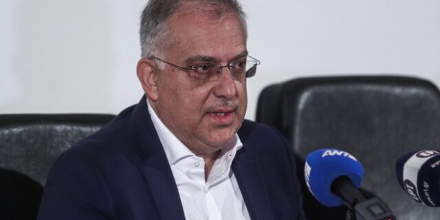 Θεοδωρικάκος: Τους 92 μετανάστες μετέφεραν στον Έβρο οχήματα της τουρκικής στρατοχωροφυλακής