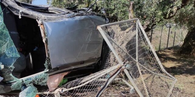 Κυπαρισσία: Σοβαρό τροχαίο με ΙΧ που αναποδογύρισε – Απεγκλωβίστηκε η οδηγός
