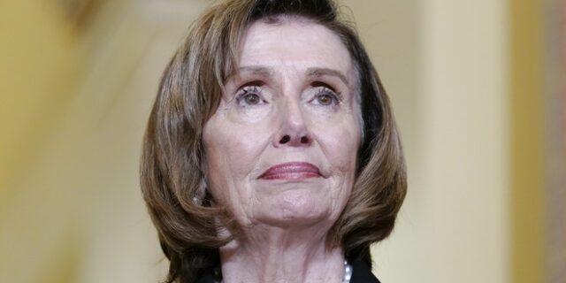 ΗΠΑ: Συντετριμμένη η Νάνσι Πελόζι για την επίθεση στον σύζυγό της – “Ήταν σκόπιμο, απαίτησε να με δει”