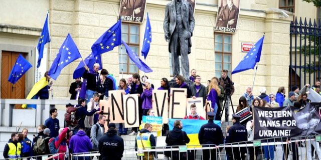 “Φυτίλι” ακρίβειας απειλεί την Ευρώπη – Το κύμα της οργής και η αδράνεια των ηγετών