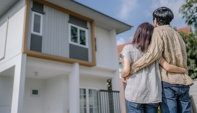 7 ερωτήσεις που πρέπει να απαντήσετε πριν αγοράσετε το πρώτο σας σπίτι