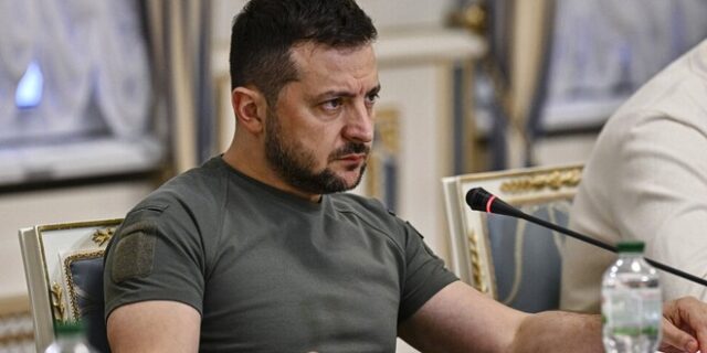 ΗΠΑ: “Μόνο ο Ζελένσκι μπορεί να αποφασίσει για την έναρξη διαπραγματεύσεων με τη Ρωσία”