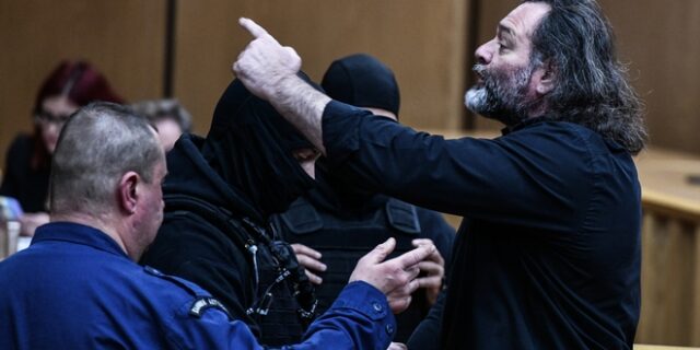 Δίκη Χρυσής Αυγής: Ένταση με τον Λαγό – Αποκάλεσε “ανθρωπάκια” και “ανίκανους” τους δικαστές