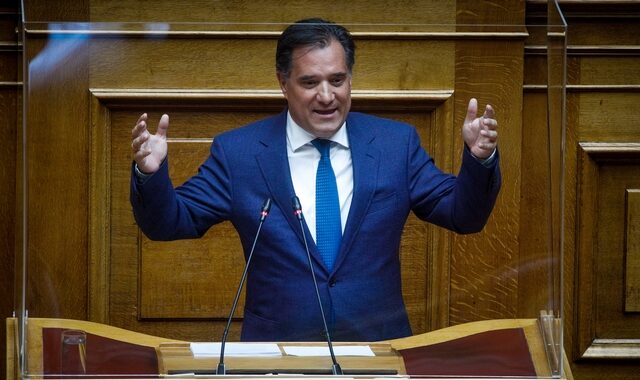Καλπακης για Γεωργιάδη: Θα πάει στον εισαγγελέα για την παρακολούθησή του, ή φοβάται;