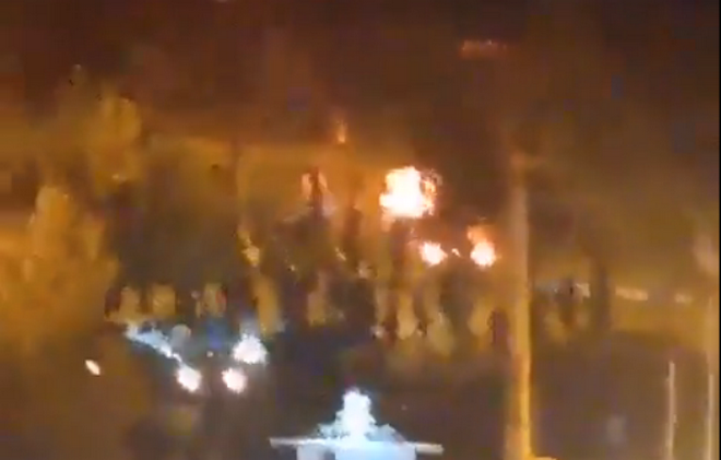 Ιράν: Διαδηλωτές έβαλαν φωτιά στο πατρικό του Αγιατολάχ Χομεϊνί