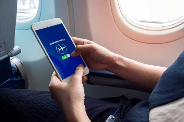 Κομισιόν: “Πράσινο φως” για 5G στα αεροπλάνα και Wi-Fi στους δρόμους εντός ΕΕ
