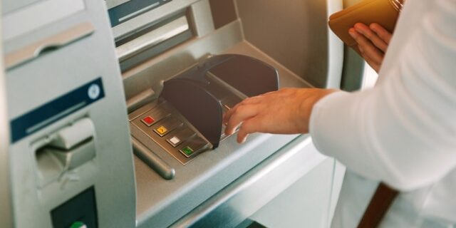 Δώρο Χριστουγέννων 2022: Πότε καταβάλλεται και πως υπολογίζεται