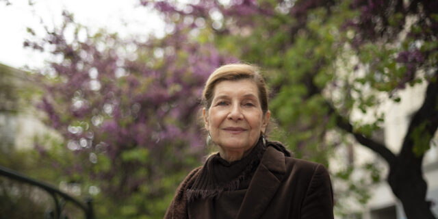 Μαθήματα ζωής από την σπουδαία Αιμιλία Υψηλάντη – Ξανά στη σκηνή μετά τον θάνατο της κόρης της