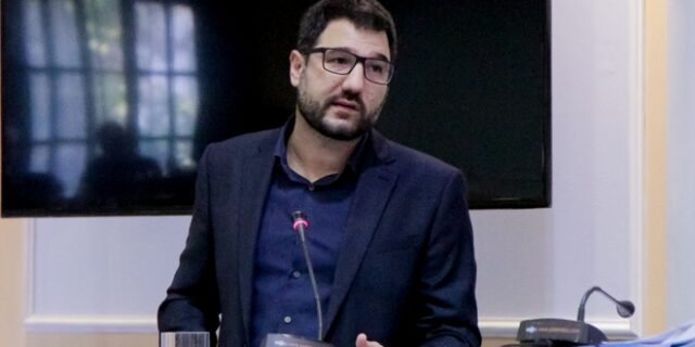 Ηλιόπουλος: “Να διαψεύσει ο κ. Περδικάρης ότι γράφει με ψευδώνυμο στην εφημερίδα Manifesto”