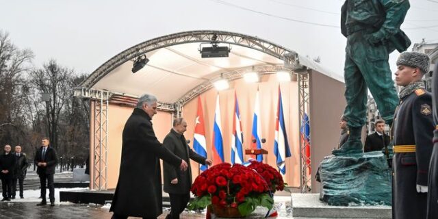 Κούβα-Ρωσία συμμαχία κατά των ΗΠΑ: Αποκαλυπτήρια αγάλματος του Κάστρο στη Μόσχα
