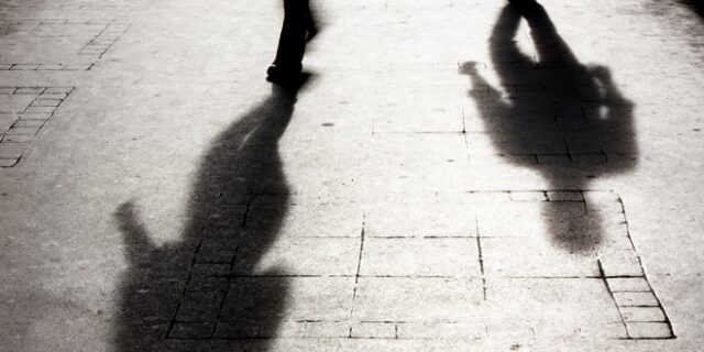 Κρήτη: Τραυμάτισε με κατσαβίδι την εν διαστάσει σύζυγο του