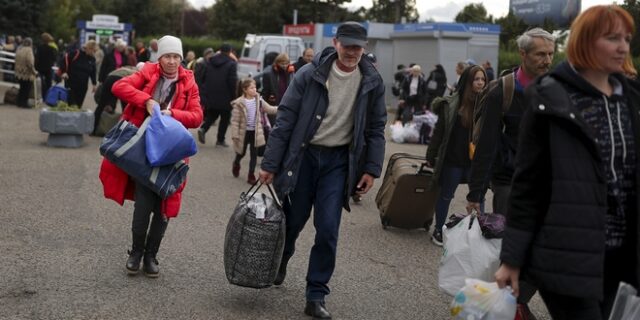 Ουκρανία: Η Ρωσία εκκενώνει κι άλλες περιοχές στη Χερσώνα