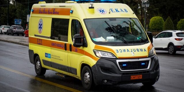 Λάρισα: Νεκρή γυναίκα από πτώση δέντρου