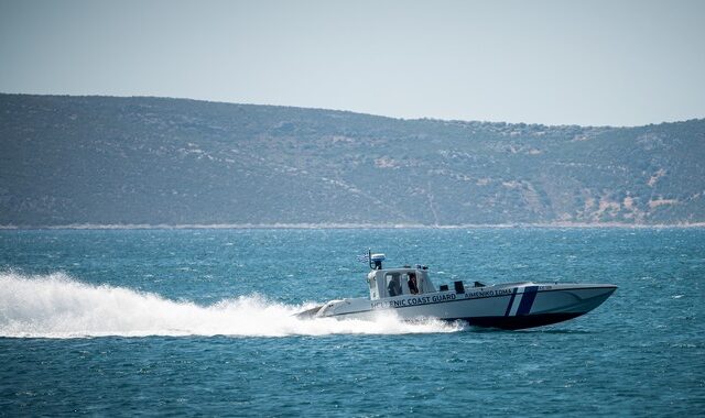 Φαρμακονήσι: Τουρκική ακταιωρός παρενόχλησε σκάφος του Λιμενικού – Απάντησε με προειδοποιητικές βολές