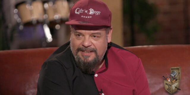 Δημήτρης Μεντζέλος στο “Μουσικό κουτί”: Πώς “γεννήθηκαν” τα Ημισκούμπρια