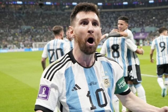 Μουντιάλ 2022, Αργεντινή – Μεξικό 2-0: Ο μάγος Μέσι τη σήκωσε στους ώμους και την κράτησε ζωντανή