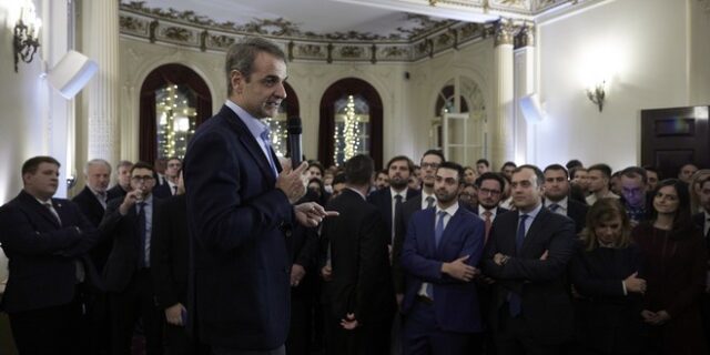 Μητσοτάκης: “Εμφανιστήκαμε συνεπείς στις προεκλογικές μας δεσμεύσεις”