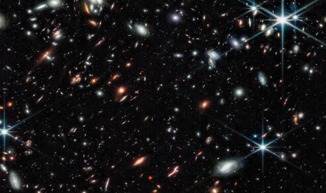 James Webb: Εντόπισε δύο από τους πιο παλαιούς και μακρινούς γαλαξίες – Εντυπωσιακές εικόνες