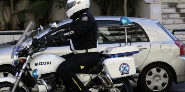 Εμπρηστική επίθεση σε αυτοκίνητα της Ιταλικής Πρεσβείας στου Παπάγου