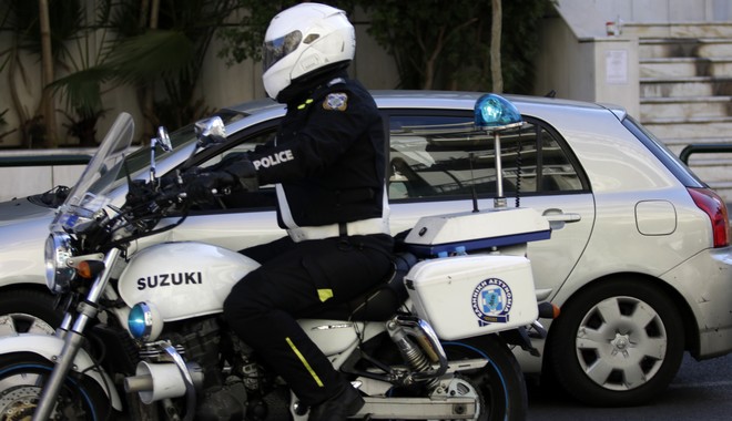 Εμπρηστική επίθεση σε αυτοκίνητα της Ιταλικής Πρεσβείας στου Παπάγου