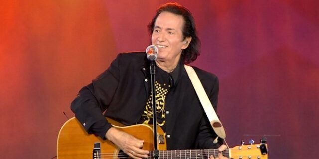 Σπίτι με το Mega: Ο Πασχάλης τραγούδησε με την κόρη του – Αποθέωση για τη Ρούλα Κορομηλά