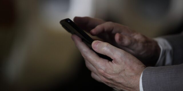 Πώς ξεσκεπάζεται το έγκλημα των υποκλοπών: Ο Ντογιάκος να ρωτήσει τον Δένδια…
