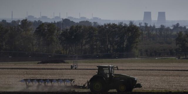 Ζαπορίζια: Να γίνει αποστρατιωτικοποιημένη ζώνη η περιοχή γύρω από το πυρηνικό εργοστάσιο ζητούν Μακρόν – Ζελένσκι