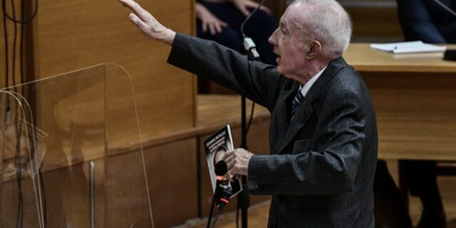 Διεγράφη ο Κωνσταντίνος Πλεύρης από τα Μητρώα του ΔΣΑ μετά τους ναζιστικούς χαιρετισμούς