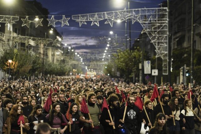 Πολυτεχνείο: Η μαζικότερη πορεία των τελευταίων ετών