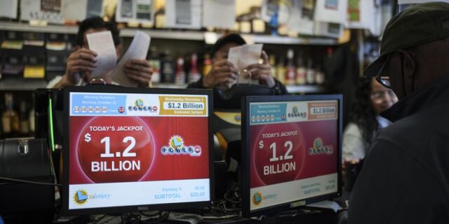 ΗΠΑ: Το Powerball δίνει το αστρονομικό ποσό του 1,2 δισεκ. δολαρίων