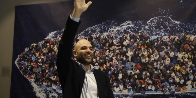 Ιταλία: Μετά την Μαφία και η Μελόνι κυνηγάει τον Σαβιάνο – Την είχε πει “κάθαρμα”