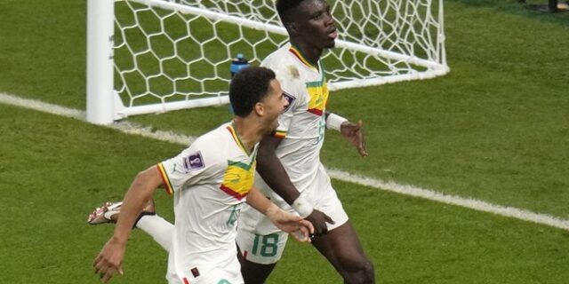 Εκουαδόρ – Σενεγάλη 1-2: Προσπέραση με Σαρ και Κουλιμπαλί και θριαμβευτική πρόκριση στους 16