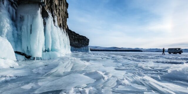 Επιστήμονες επανέφεραν στη ζωή μολυσματικούς “ζόμπι” ιούς της Σιβηρίας